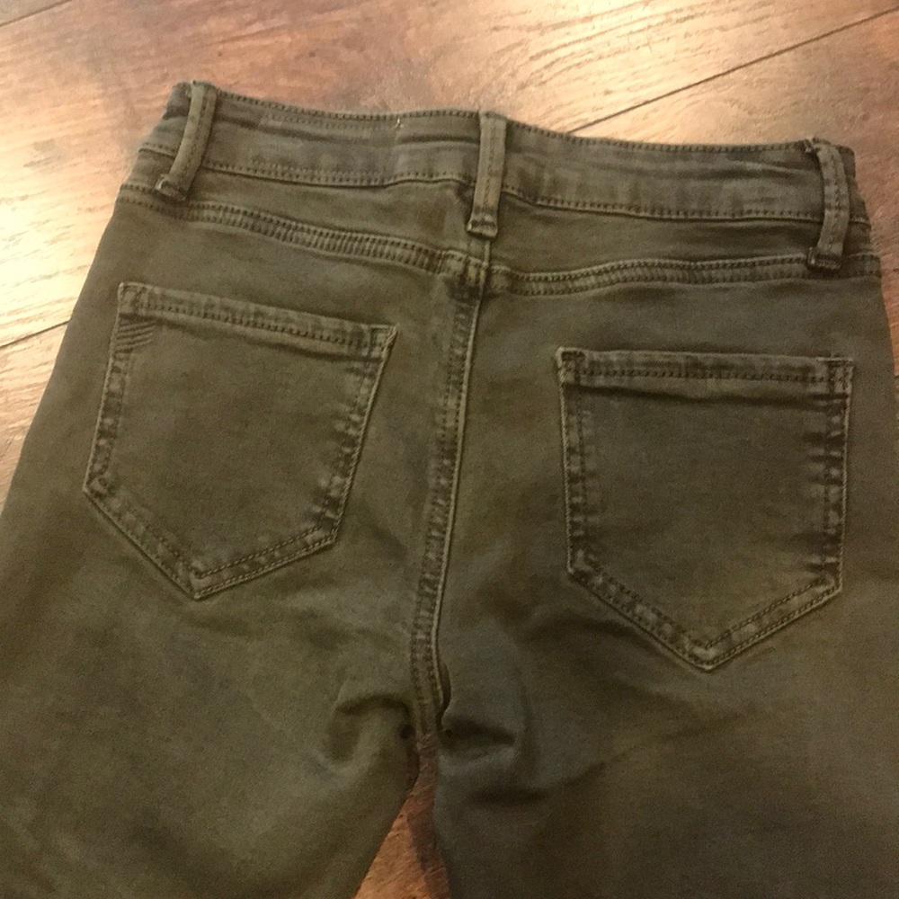 Olive Skinny Moto Zipper Stretch Jeans - Picture 3 of 3